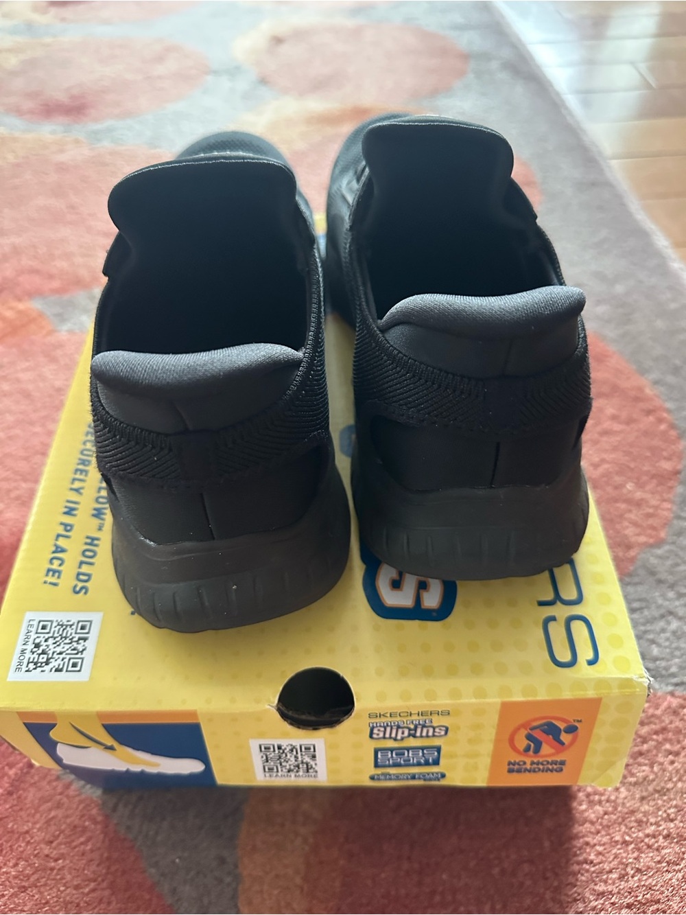 Skechers | BOBS Black Hands Free Slip-ins Sneakers in Size 8 - Picture 6 of 7